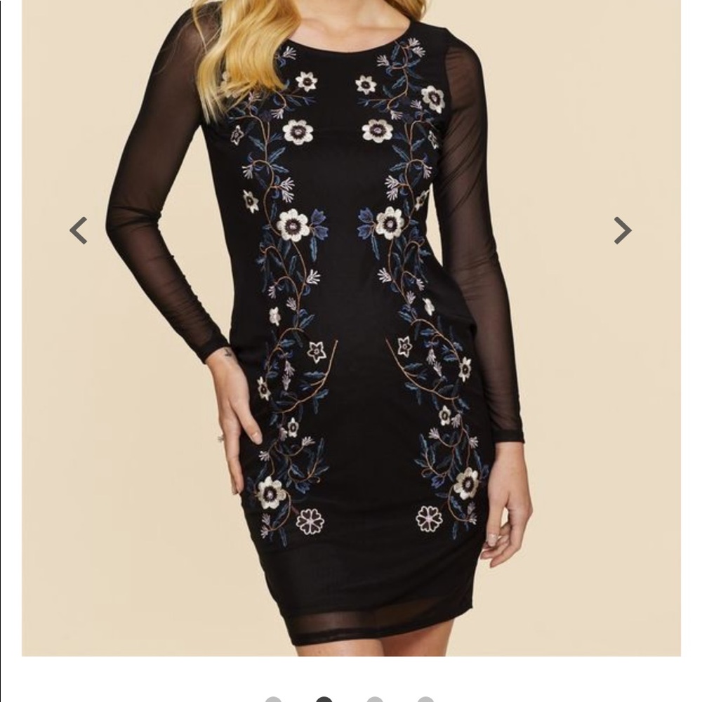 Jessica Simpson Maternity Floral Embroidered Dress